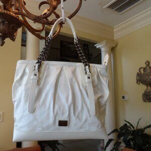Burberry White Shoulder Bag